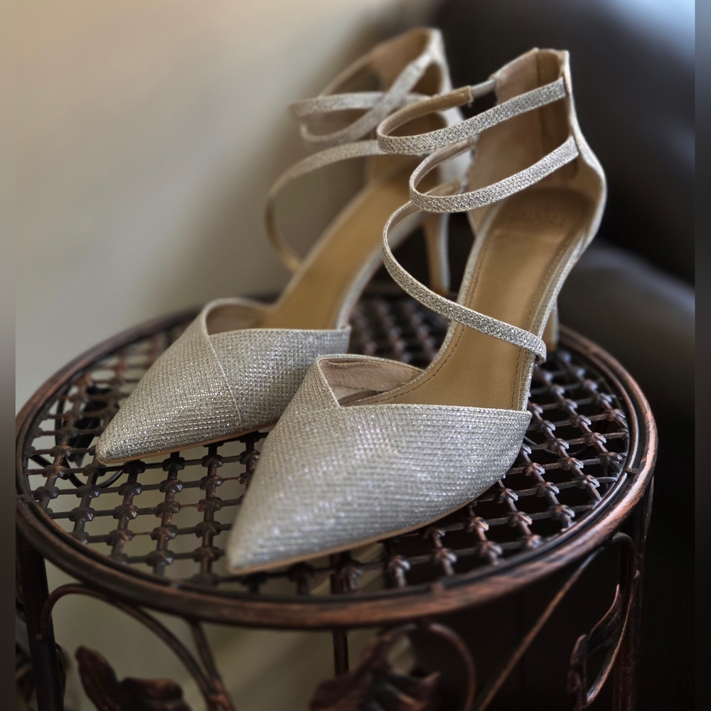 Badgley Mischka Silver Strappy Heels
